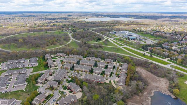 56756 Longhorn Drive, Utica, MI 48316