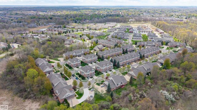 56756 Longhorn Drive, Utica, MI 48316
