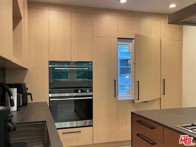 934 N Sweetzer Avenue, West Hollywood, CA 90069