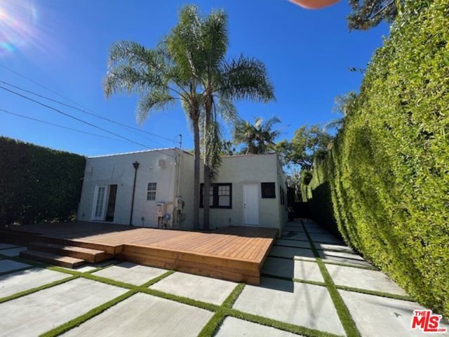 934 N Sweetzer Avenue, West Hollywood, CA 90069