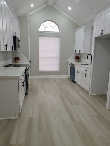 105 Downing Court, Bossier City, LA 71111