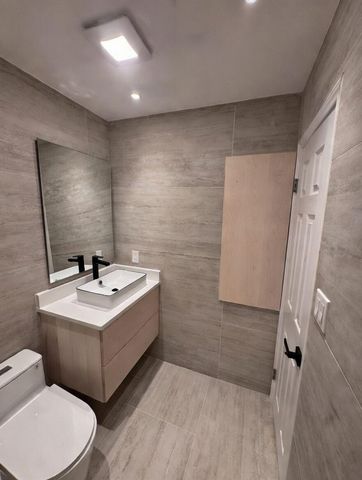 2508 Watertown Mall 81, Houston, TX 77057