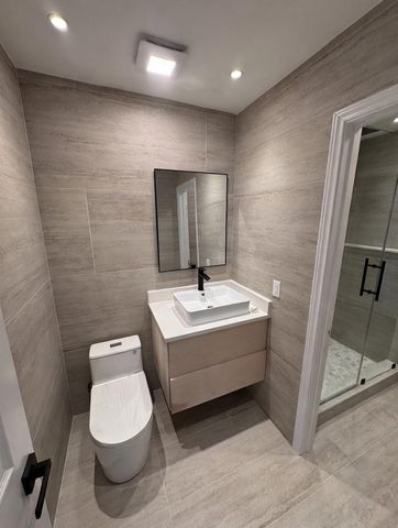 2508 Watertown Mall 81, Houston, TX 77057