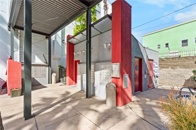 420 S San Pedro 211, Los Angeles, CA 90013
