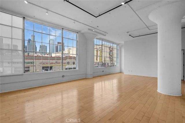 420 S San Pedro 211, Los Angeles, CA 90013