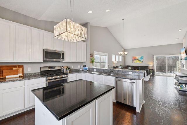 4023 127th Trail, Savage, MN 55378