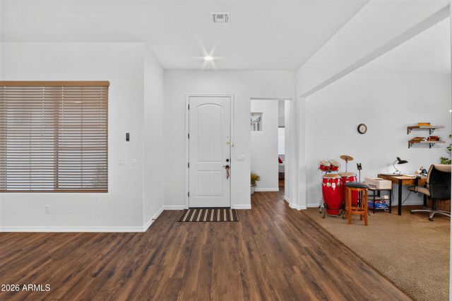 17910 W SILVERWOOD Drive, Goodyear, AZ 85338