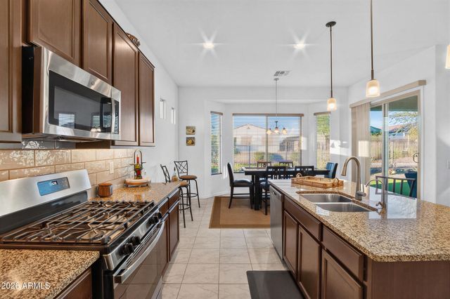 17910 W SILVERWOOD Drive, Goodyear, AZ 85338