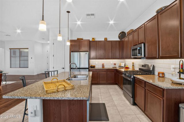 17910 W SILVERWOOD Drive, Goodyear, AZ 85338
