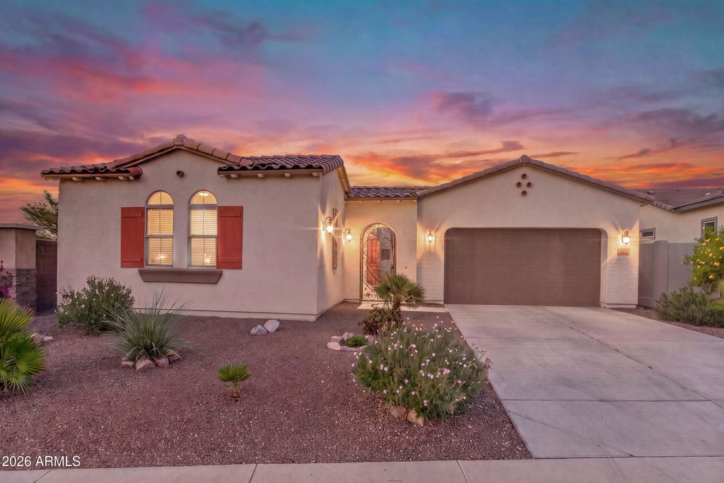 17910 W SILVERWOOD Drive, Goodyear, AZ 85338