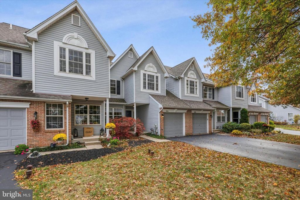 1016 GREENES WAY CIR, Collegeville, PA 19426