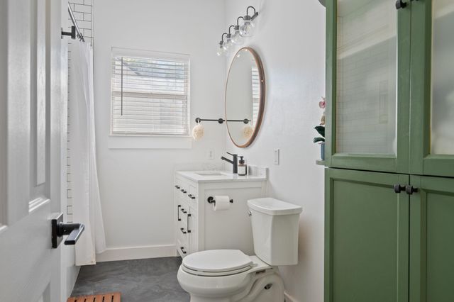 2100 Dixie LN, Round Rock, TX 78664