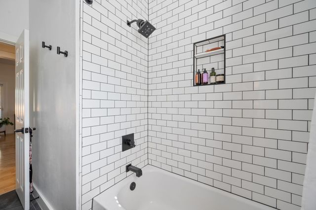 2100 Dixie LN, Round Rock, TX 78664