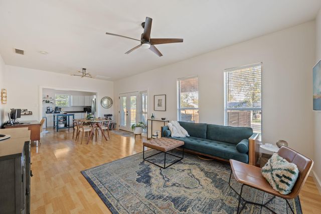 2100 Dixie LN, Round Rock, TX 78664