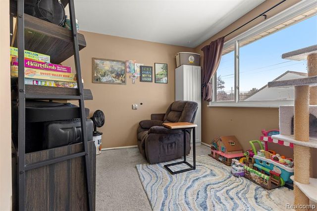 22646 Candace Drive, Rockwood, MI 48173