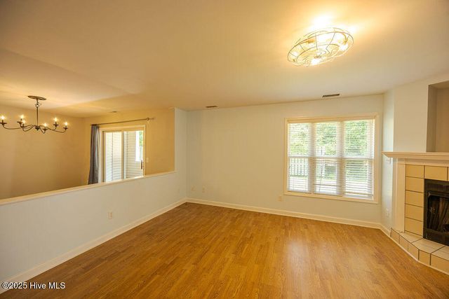 421 Commerce Avenue B, Morehead City, NC 28557