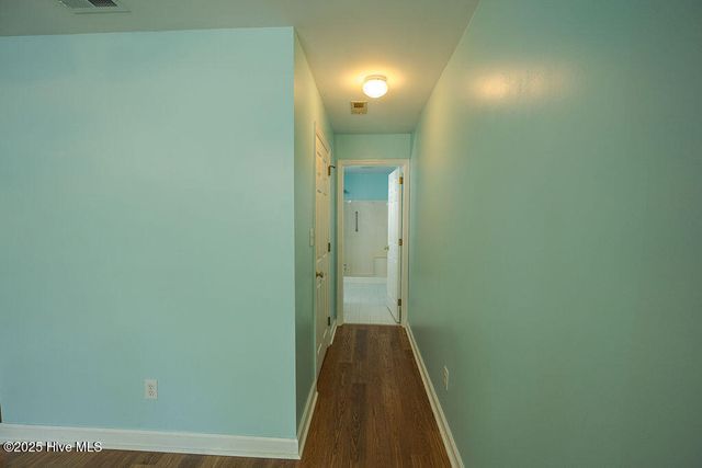 421 Commerce Avenue B, Morehead City, NC 28557
