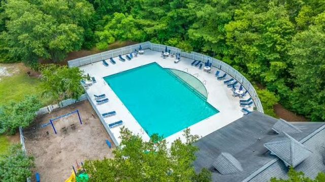 164 Ashley Bluffs Road, Summerville, SC 29485