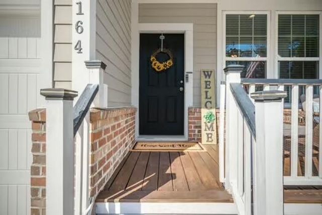 164 Ashley Bluffs Road, Summerville, SC 29485