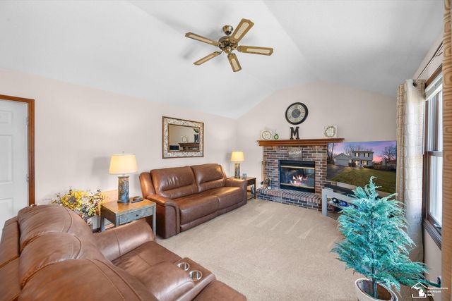 8811 Tamarack Road, Temperance, MI 48182