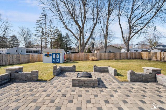 8811 Tamarack Road, Temperance, MI 48182