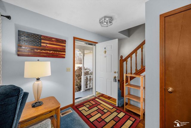 8811 Tamarack Road, Temperance, MI 48182