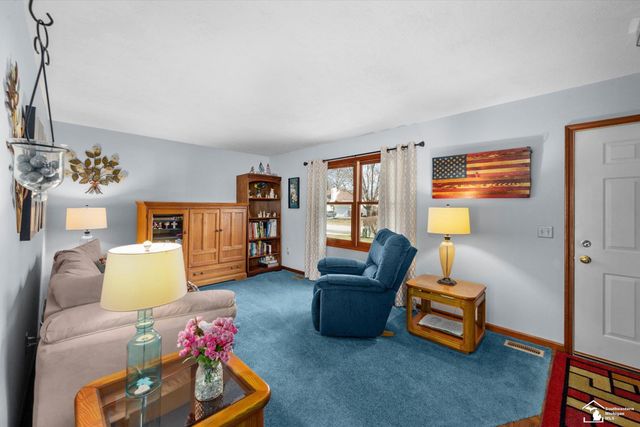 8811 Tamarack Road, Temperance, MI 48182