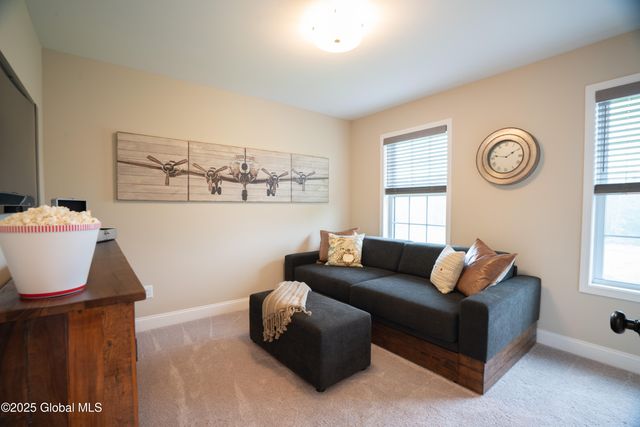 16 Kathrine Court, Ballston, NY 12019