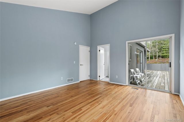 5 Cattalo Circle, East Hampton, NY 11937