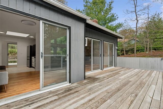 5 Cattalo Circle, East Hampton, NY 11937