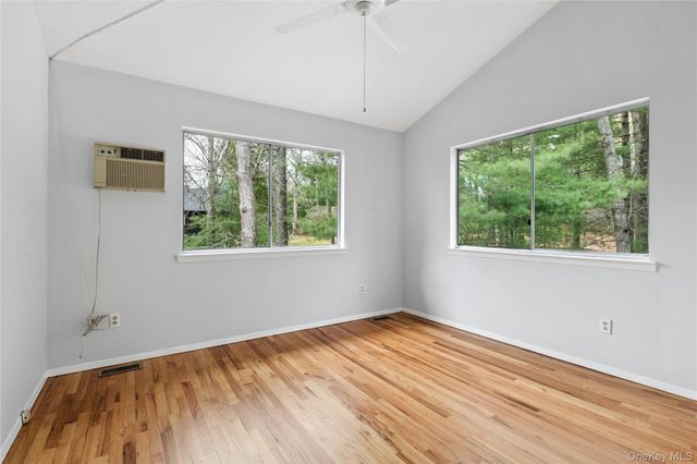 5 Cattalo Circle, East Hampton, NY 11937