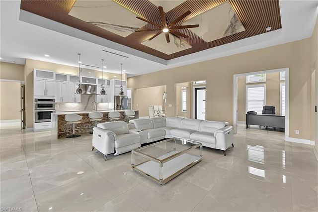 455 SE 17th AVE, Cape Coral, FL 33990
