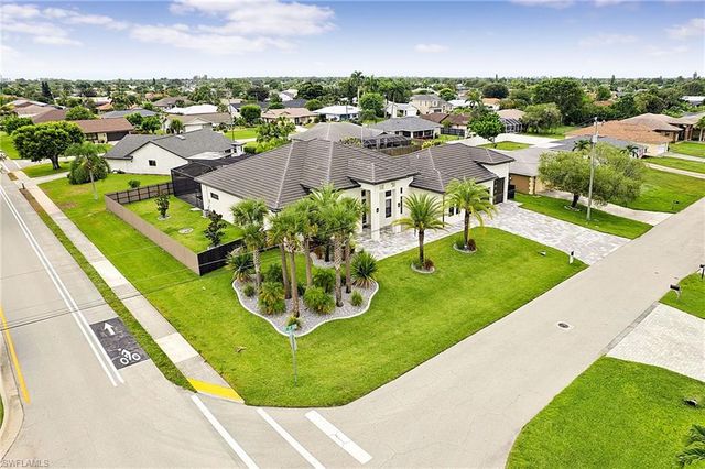 455 SE 17th AVE, Cape Coral, FL 33990