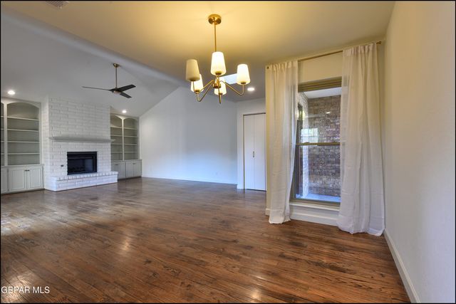 160 Silver Shadow Drive A, El Paso, TX 79912