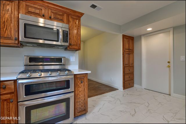 160 Silver Shadow Drive A, El Paso, TX 79912