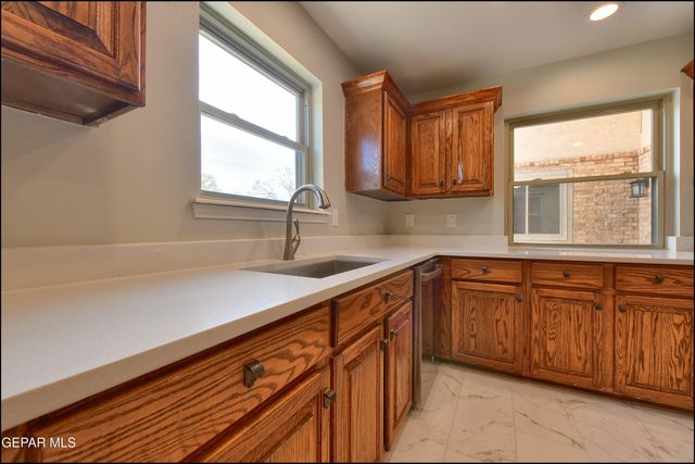 160 Silver Shadow Drive A, El Paso, TX 79912