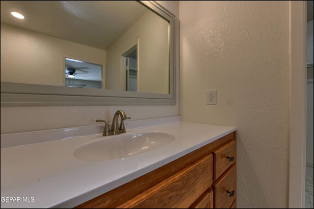 160 Silver Shadow Drive A, El Paso, TX 79912