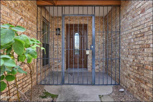 160 Silver Shadow Drive A, El Paso, TX 79912