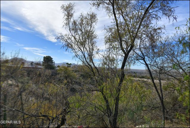 160 Silver Shadow Drive A, El Paso, TX 79912