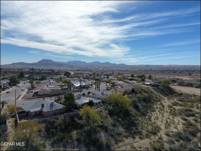 160 Silver Shadow Drive A, El Paso, TX 79912
