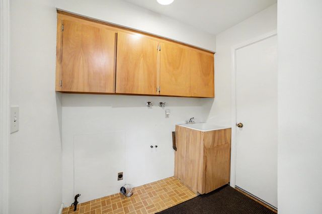 5609 Evergreen Street, Midland, MI 48642