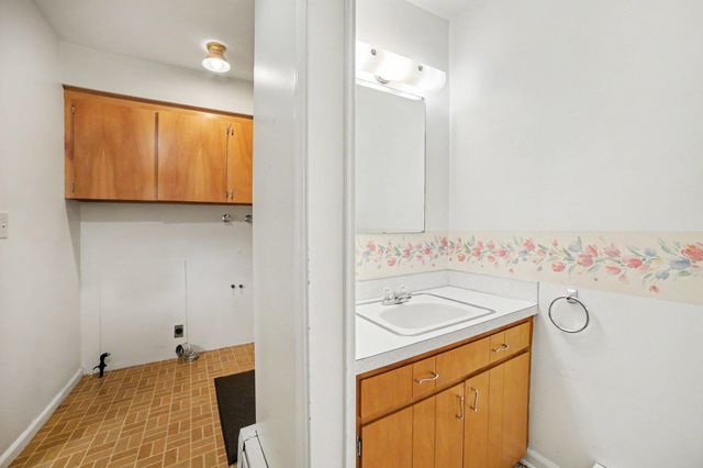 5609 Evergreen Street, Midland, MI 48642