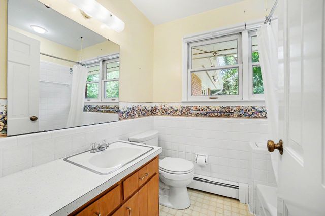 5609 Evergreen Street, Midland, MI 48642