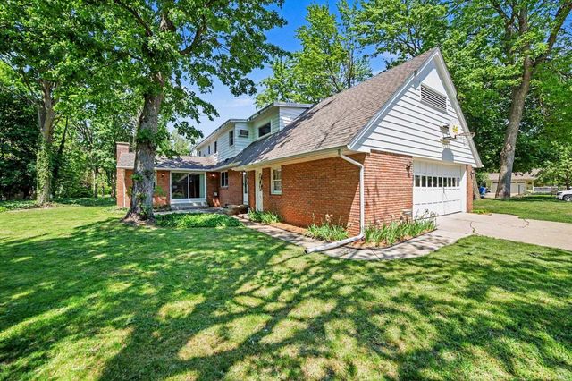 5609 Evergreen Street, Midland, MI 48642