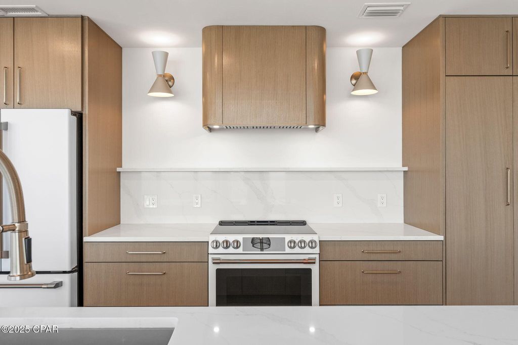 Image 10 of property listing at 9860 S Thomas Drive L17, Panama City Beach, FL 32408