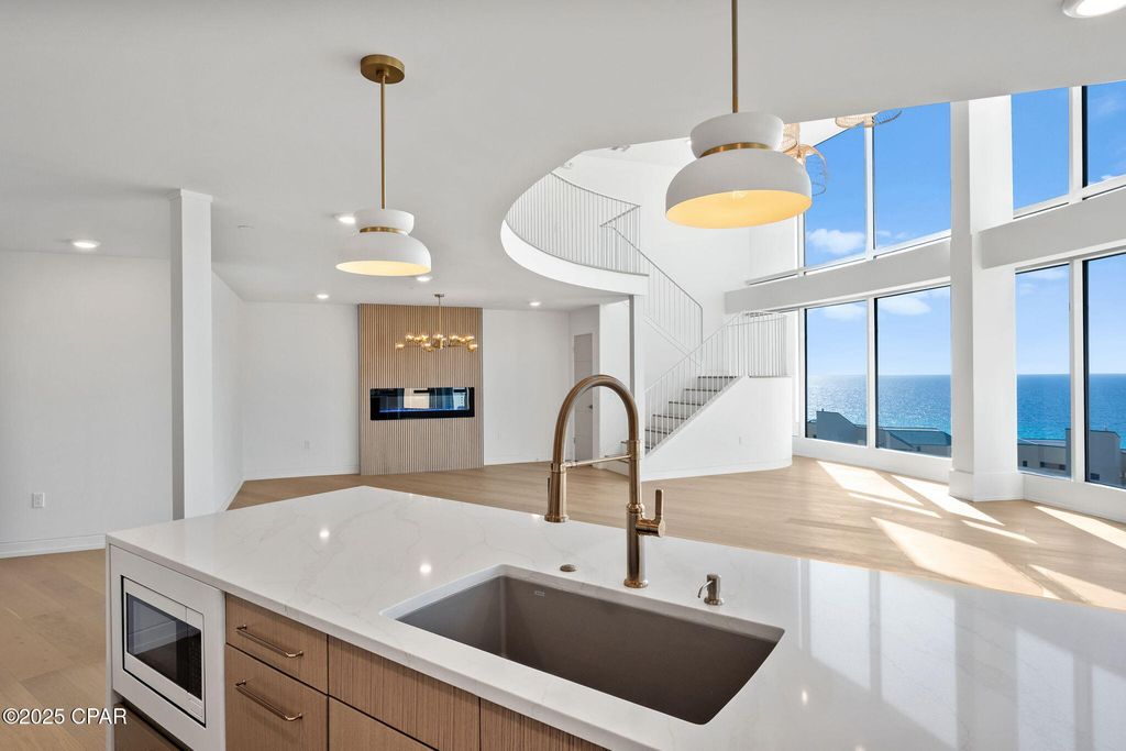 Image 11 of property listing at 9860 S Thomas Drive L17, Panama City Beach, FL 32408