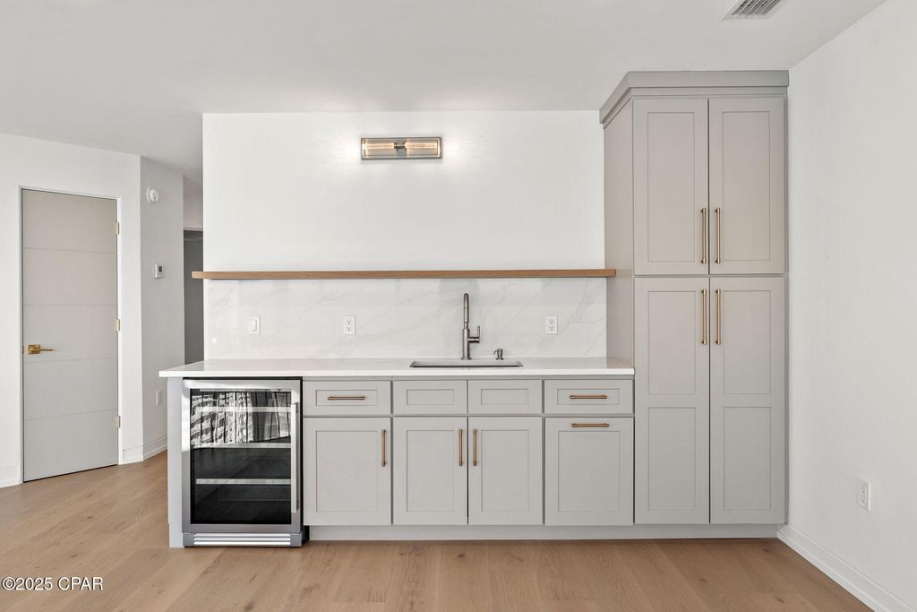 Image 32 of property listing at 9860 S Thomas Drive L17, Panama City Beach, FL 32408