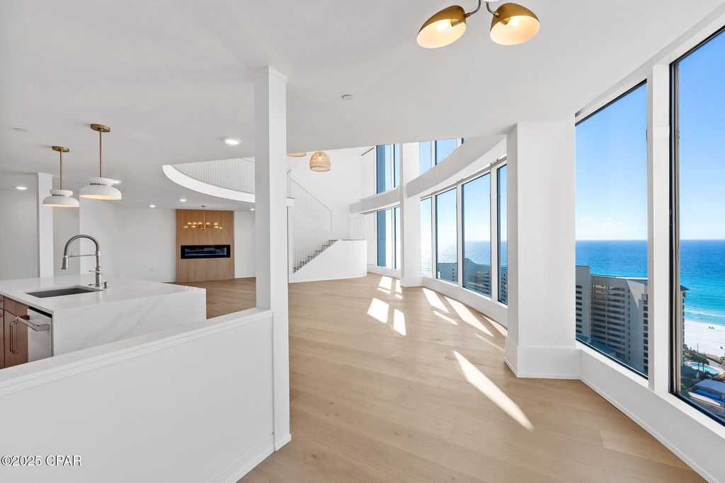 Image 4 of property listing at 9860 S Thomas Drive L17, Panama City Beach, FL 32408