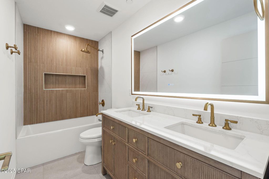 Image 48 of property listing at 9860 S Thomas Drive L17, Panama City Beach, FL 32408