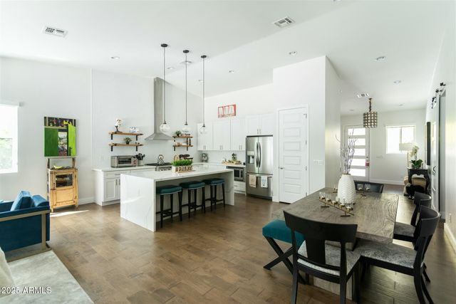 4817 N 35TH Street, Phoenix, AZ 85018